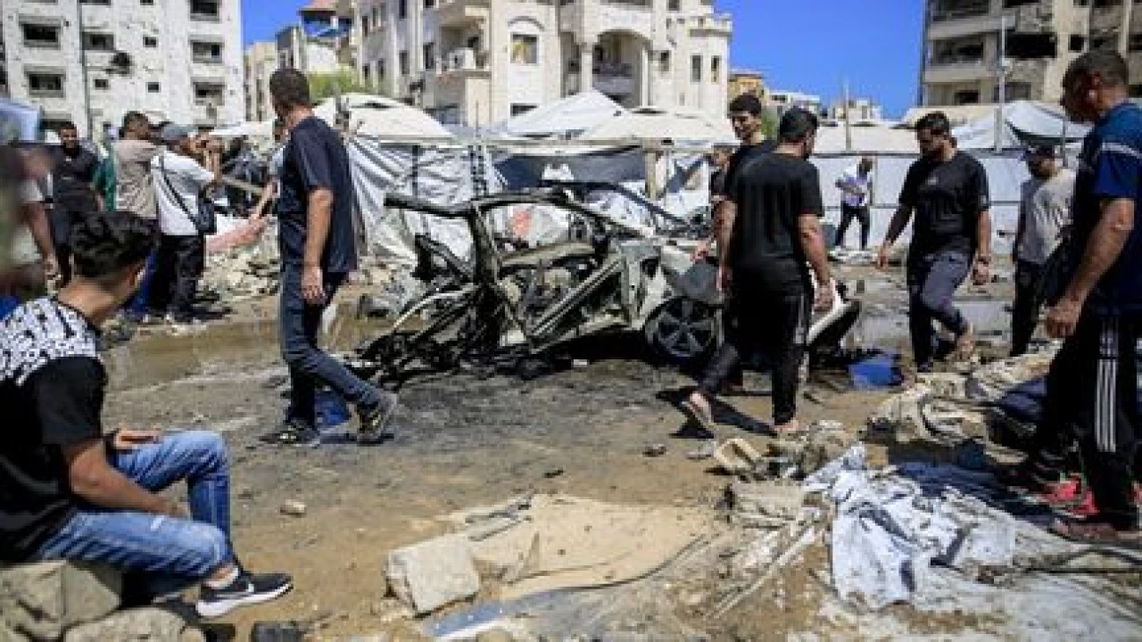 Gaza : trois morts dans des frappes israéliennes lors d’une opération visant un responsable du Hamas