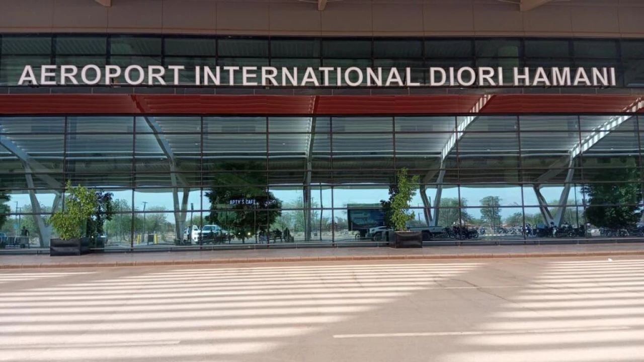 Niger : tirs et explosions signalés à Niamey près de l’aéroport et du palais présidentiel