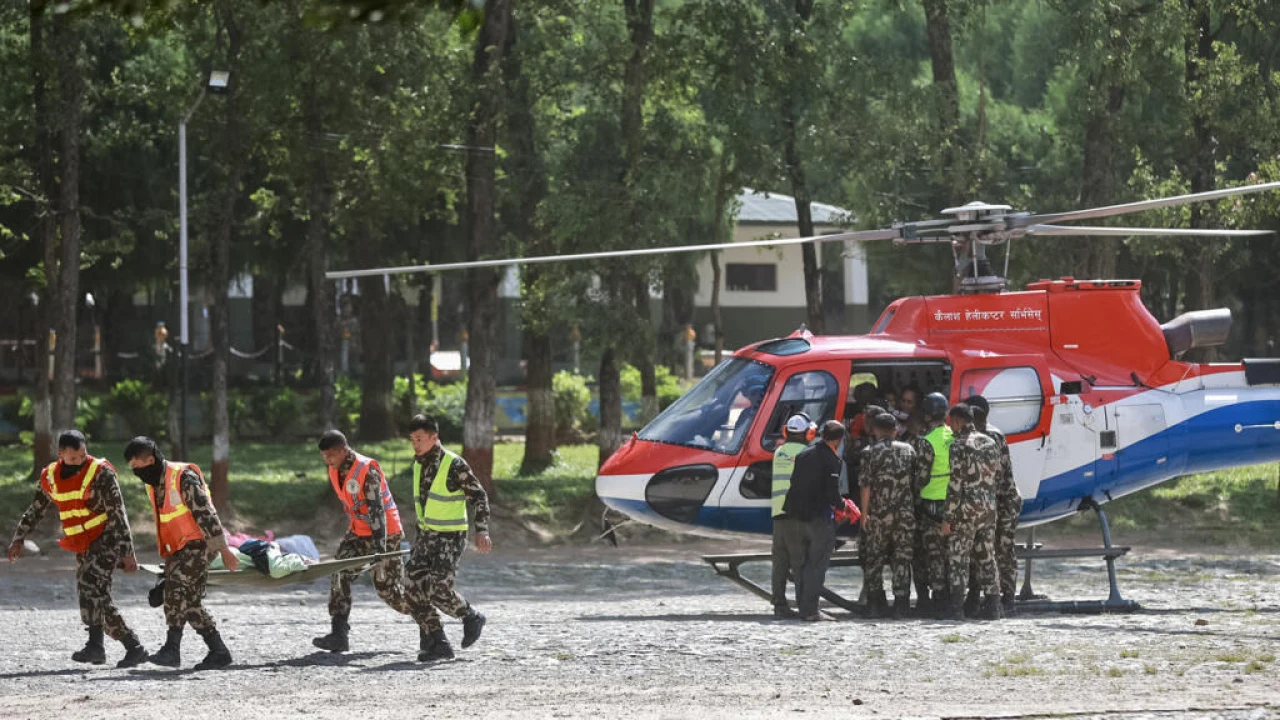 Népal-Tibet : les secours freinés par le risque de nouvelles crues