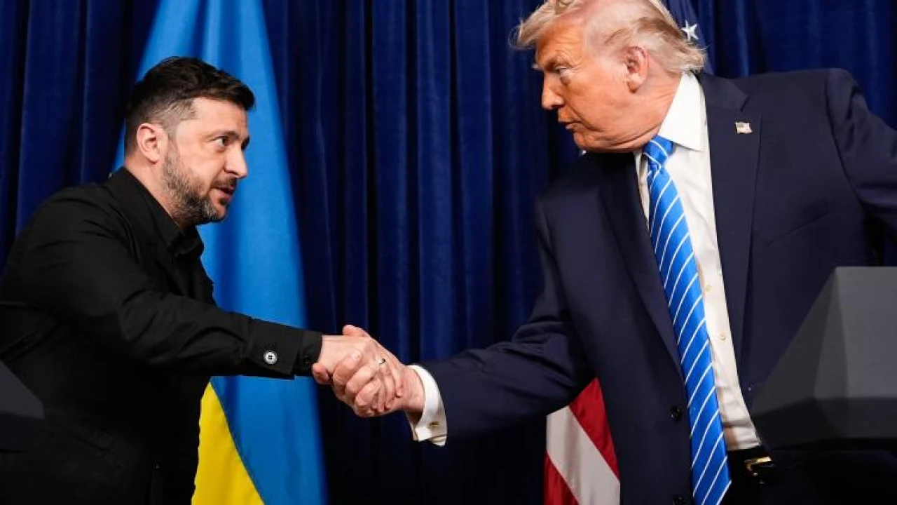 Ukraine : Donald Trump appelle à un changement de président et vise Zelensky