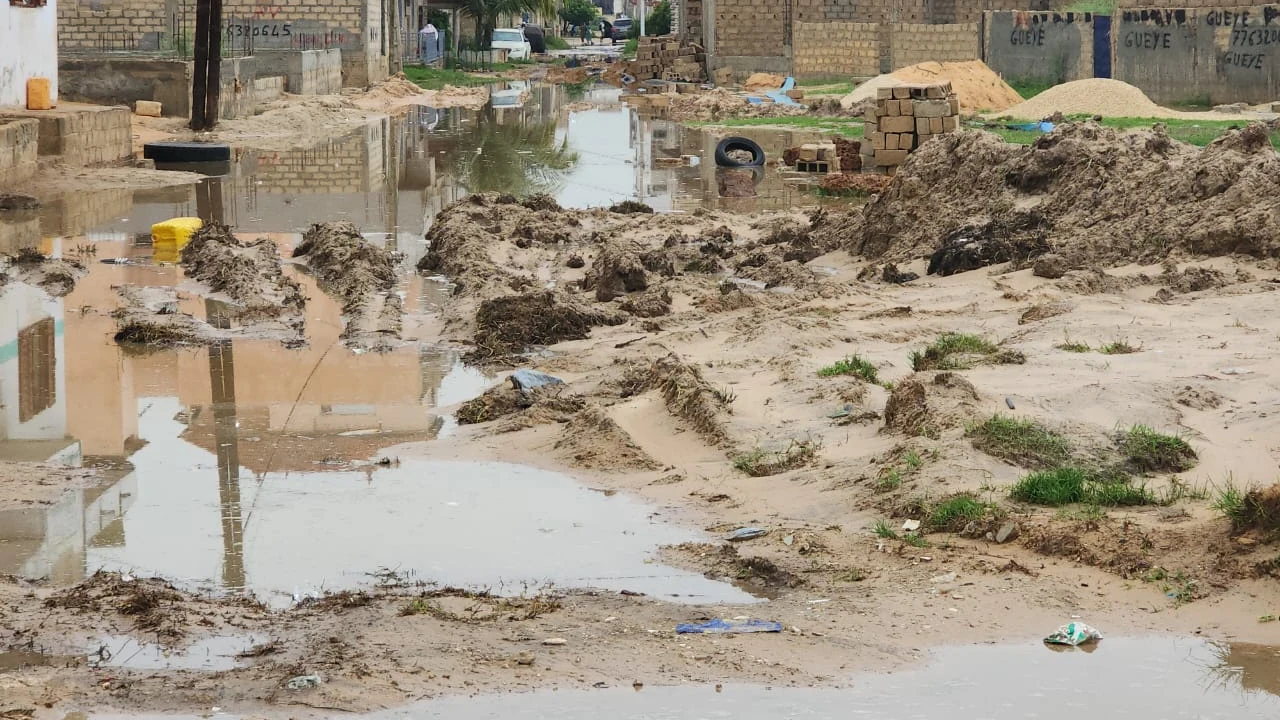 Inondations et accès difficile : des habitants de Darou Thioub et plusieurs cités alertent